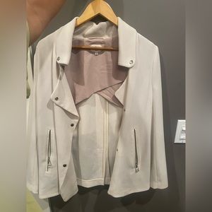 Aritzia crepe jacket
